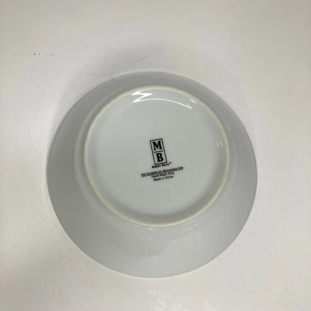 Merry Brite China MERRY CHRISTMAS Lot of 4 Soup Cereal Bowls Happy Holidays